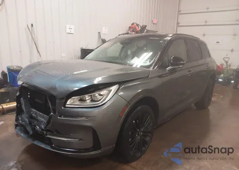 2023 Lincoln Corsair Reserve z USA, uszkodzony, nr VIN 5LMCJ2DA4PUL12990